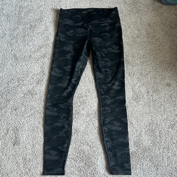 Fabletics Pants - Women’s Powerhold Fabletics Leggings - Small